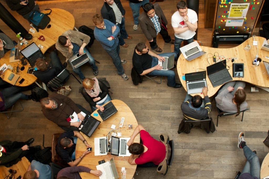 Portada de: 4YFN será el escenario de un Hackathon organizado por INCIBE