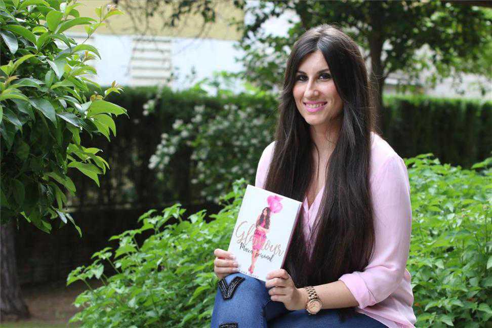 Portada de: Ana Jiménez explica “Cómo dar glamour a tu marca personal”