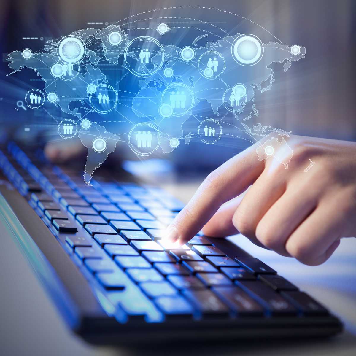 Portada de: Primera tienda online de educación es creada por GlobalNET