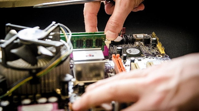 Portada de: ¿Cuál es el periodo de vida útil de la tecnología en la empresa? 