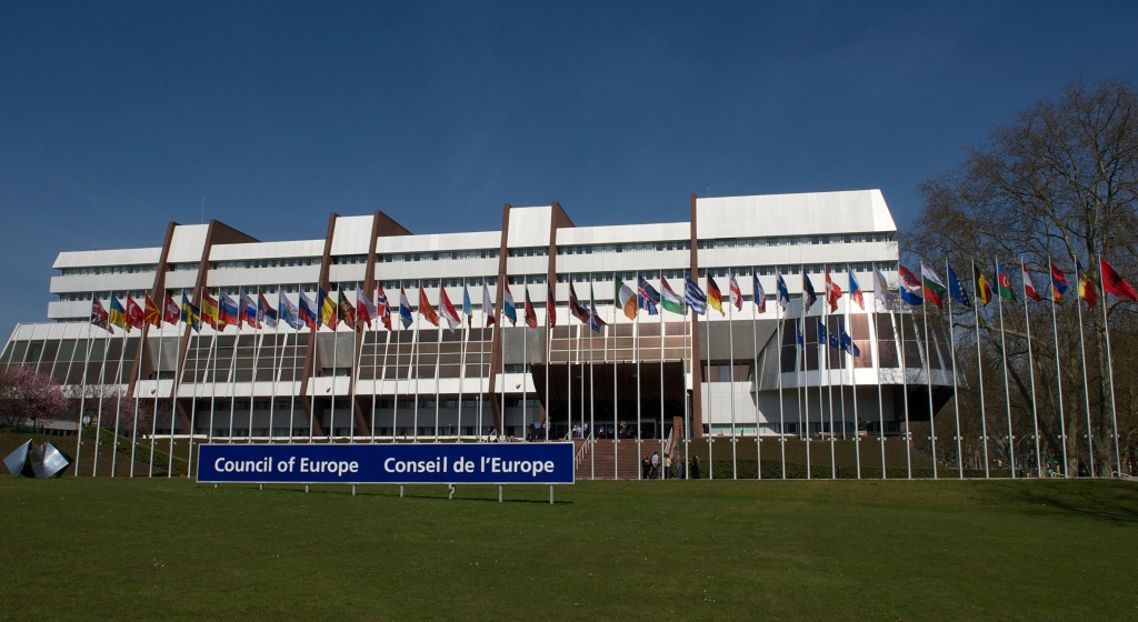 Portada de: Se eliminarán los bloqueos geográficos al comercio electrónico según acuerdo del Consejo